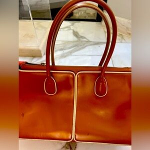 Camel beige stunning Tods purse!